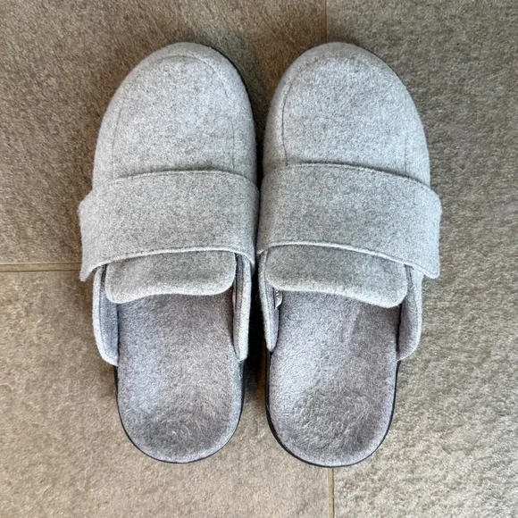 Vionic Gemma II Mule Slippers in Light Grey Flannel NWOT Size 7 - Picture 4 of 11